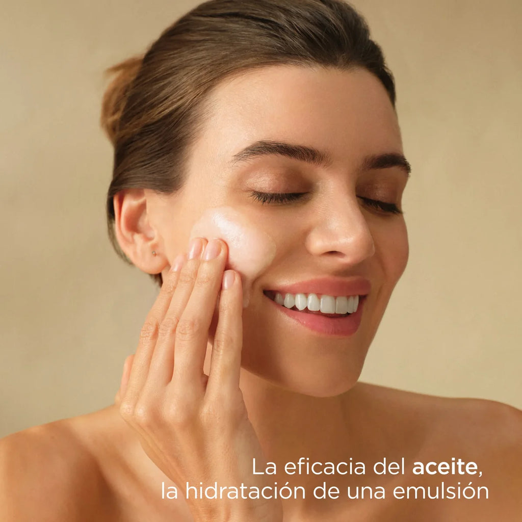Essential Cleansing ISDINCEUTICS
