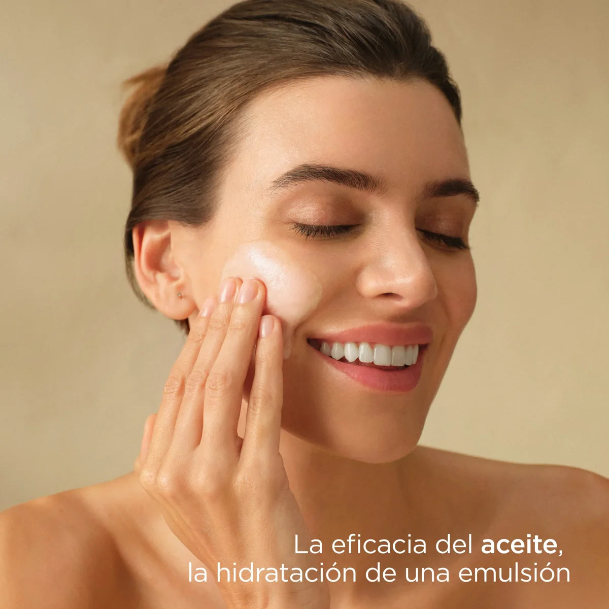 Essential Cleansing ISDINCEUTICS